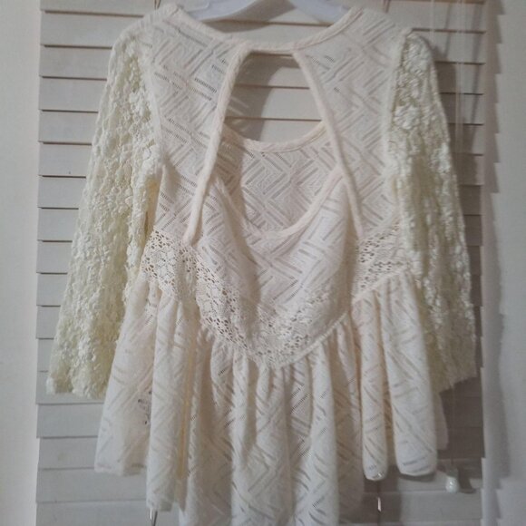 Free People Cream Lace Peplum Tunic Top With Long Sleeves & Open Back Detail - W - Picture 3 of 4